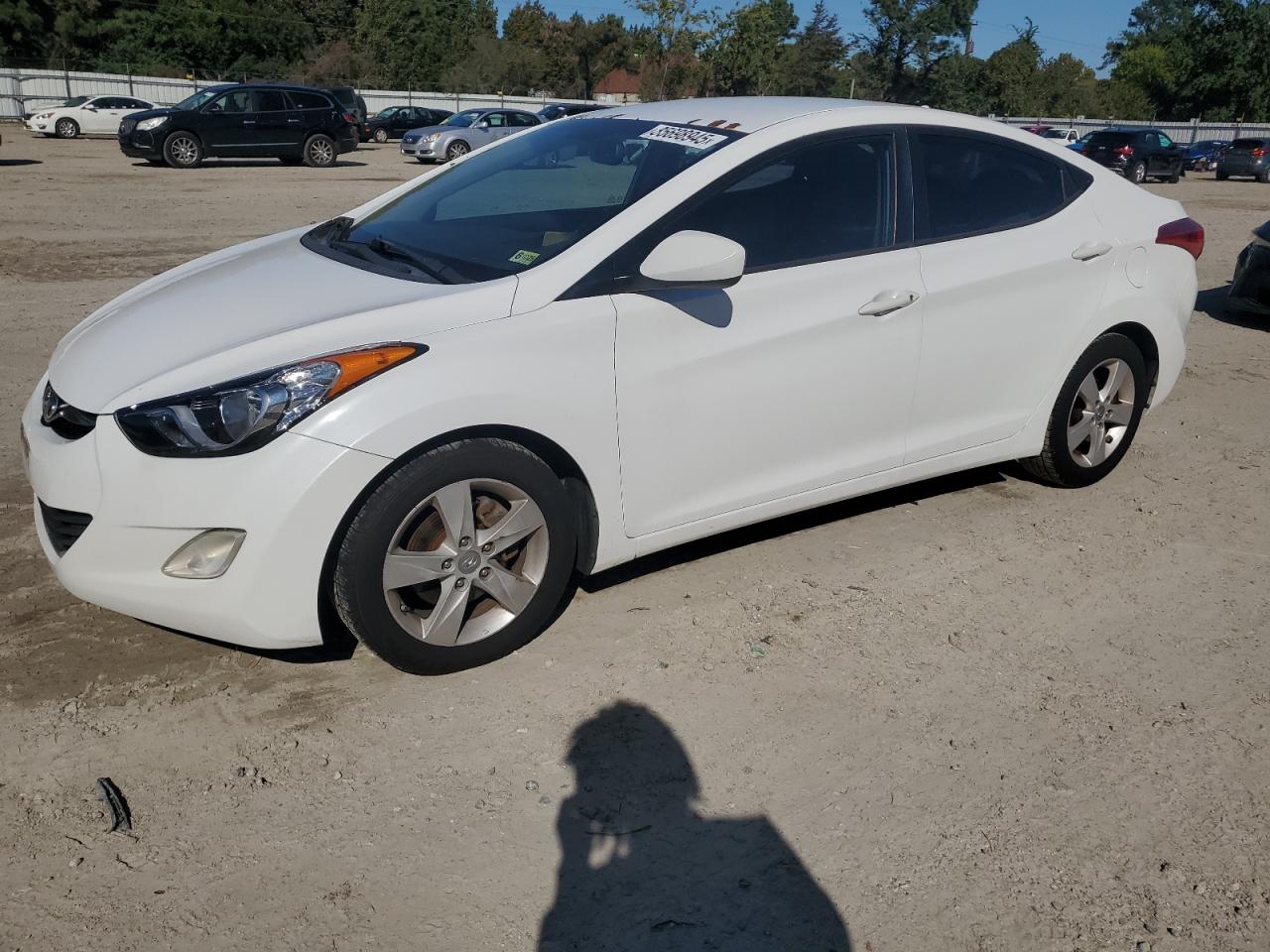 HYUNDAI ELANTRA GL 2012