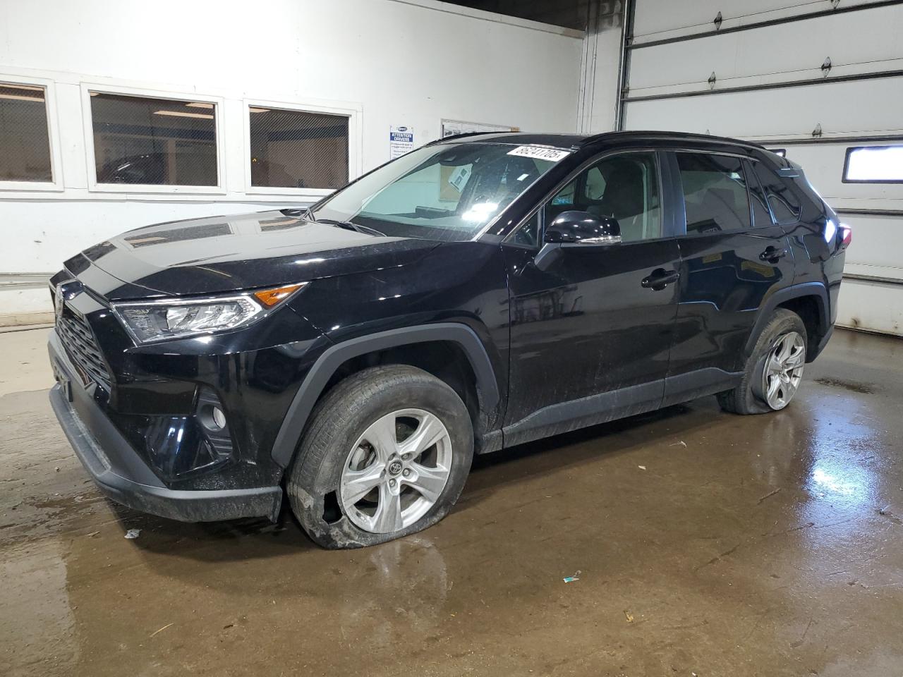 TOYOTA RAV4 XLE 2021