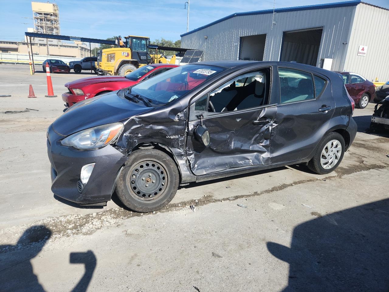 TOYOTA PRIUS C 2015
