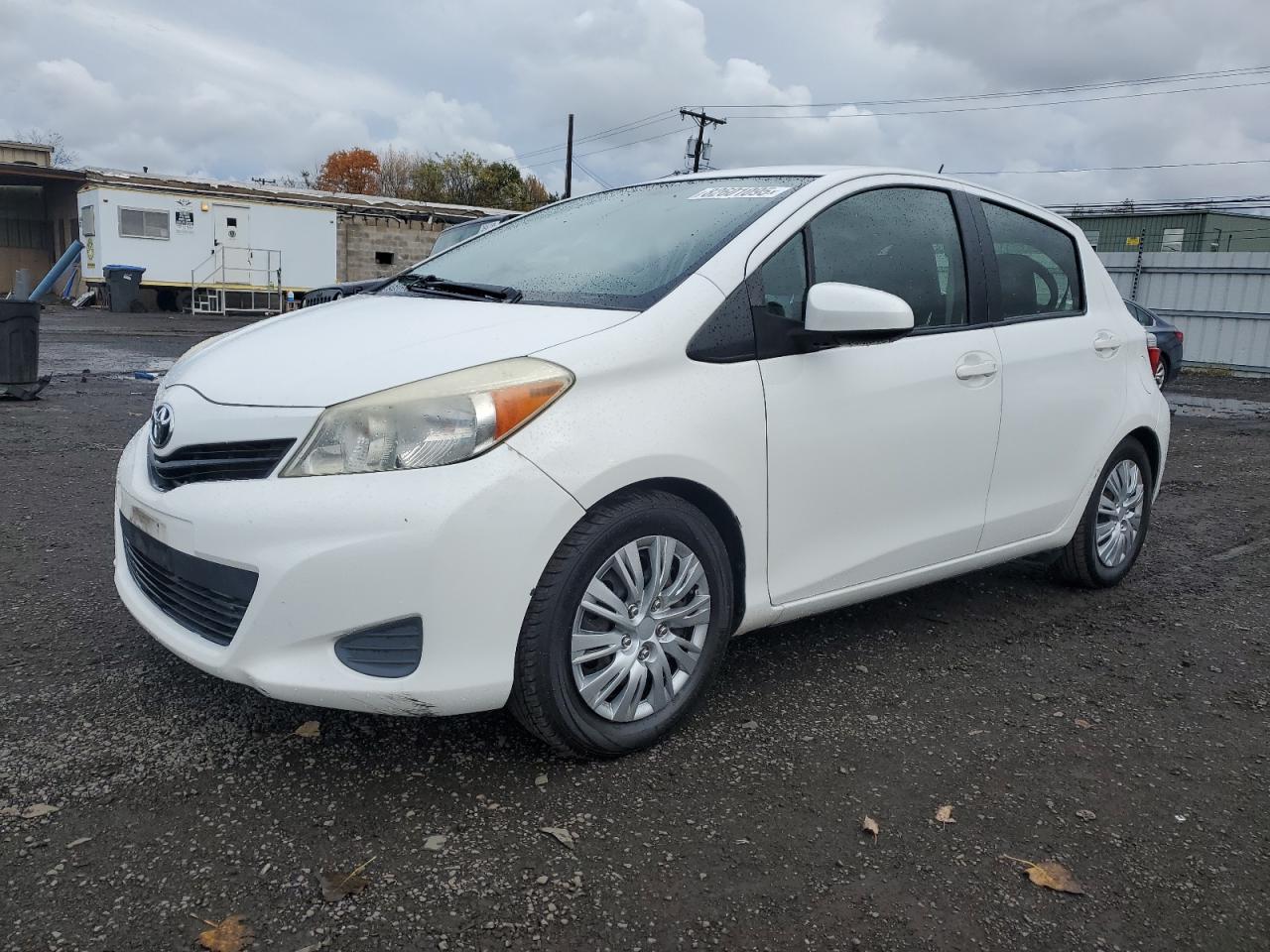 TOYOTA YARIS 2012