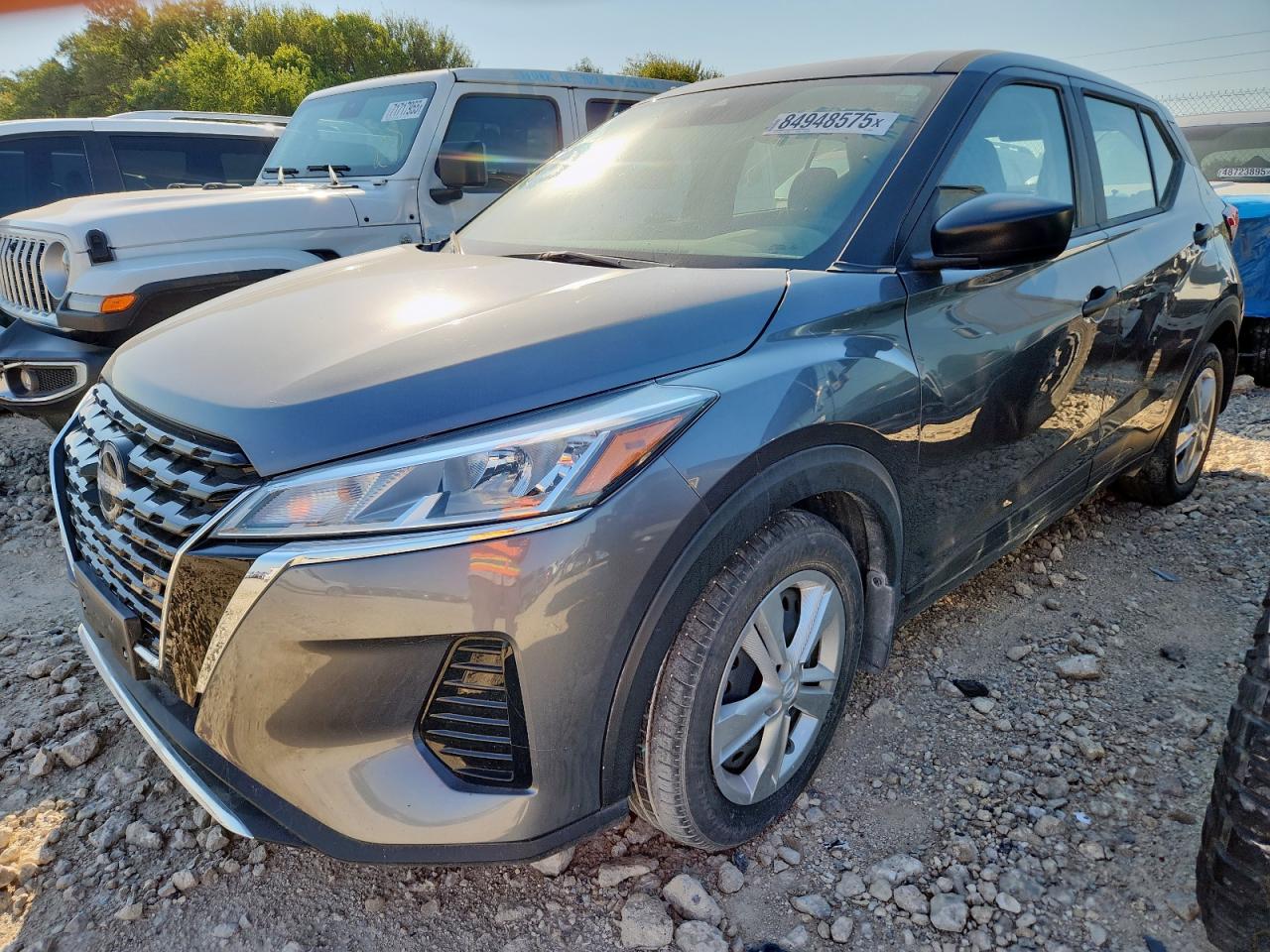 NISSAN KICKS 2023