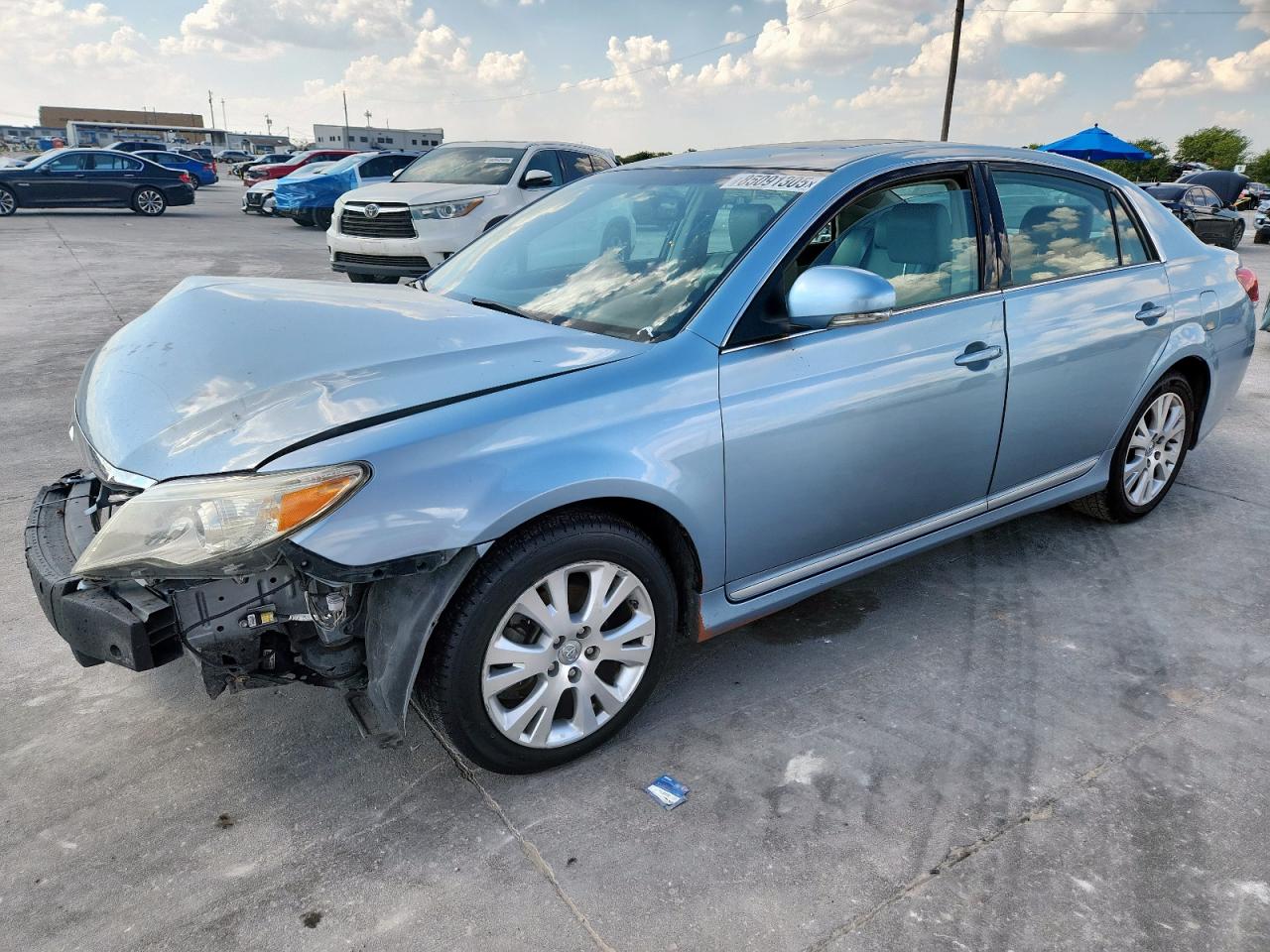 TOYOTA AVALON 2011