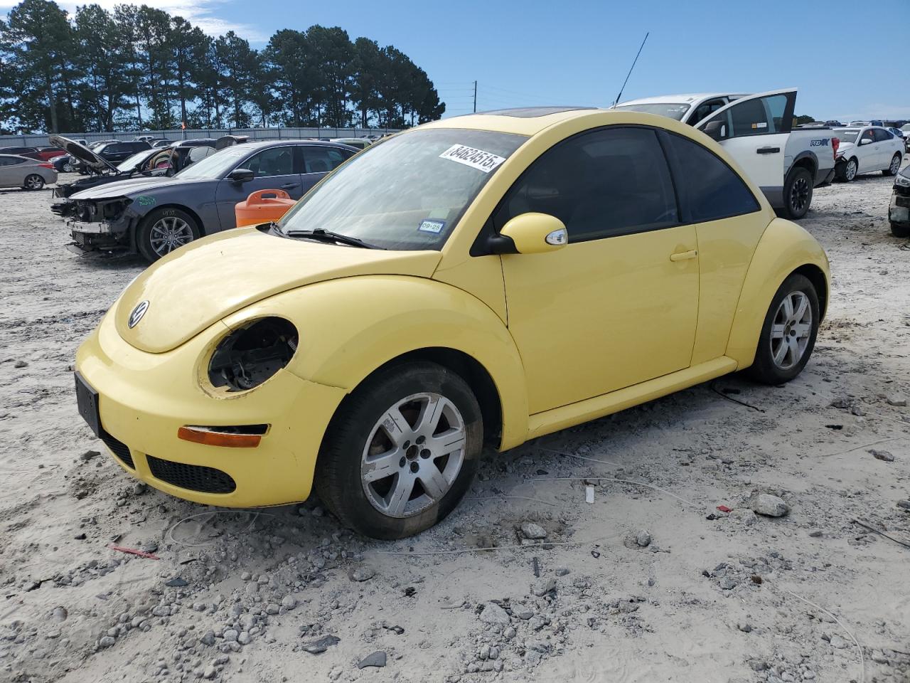 VOLKSWAGEN NEW BEETLE 2006
