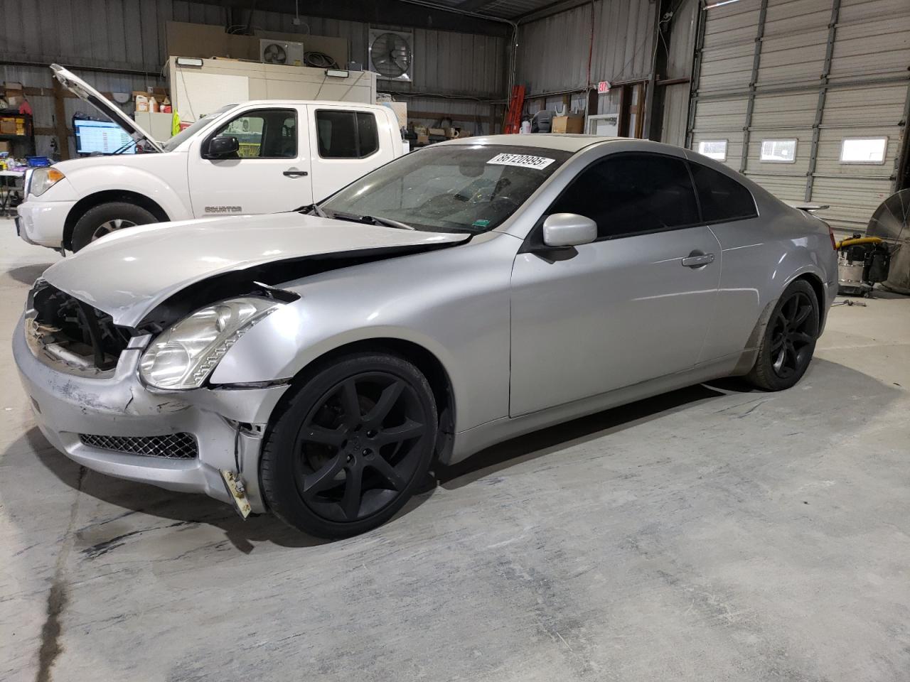 INFINITI G35 2004