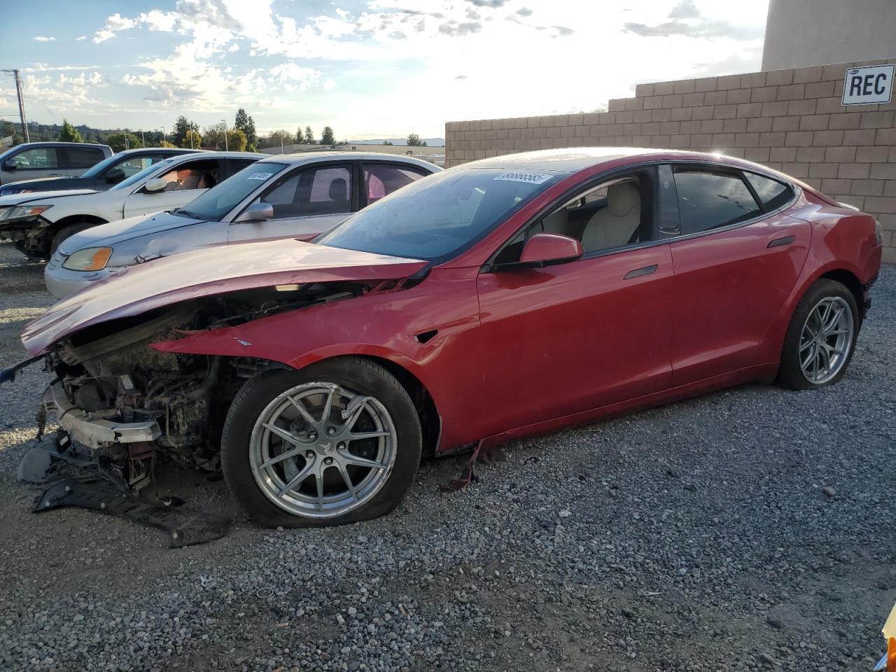 TESLA MODEL S 2021