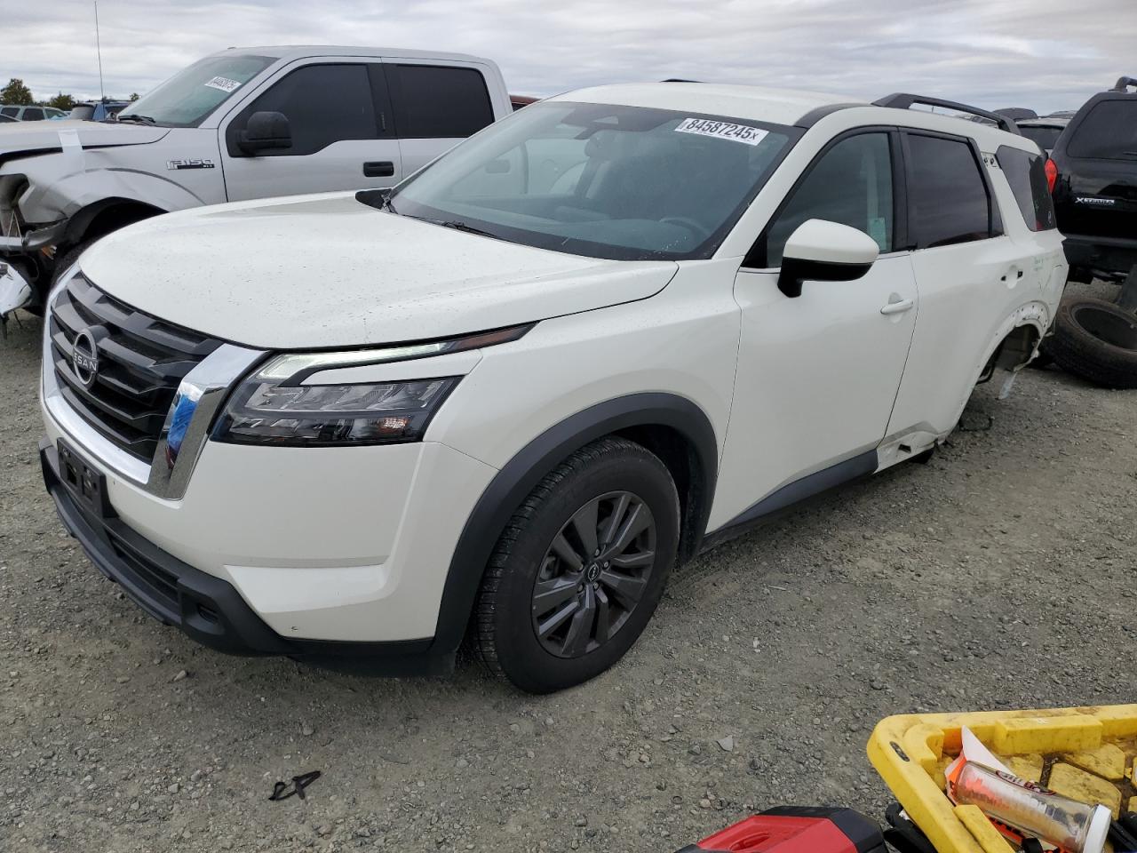 NISSAN PATHFINDER 2023