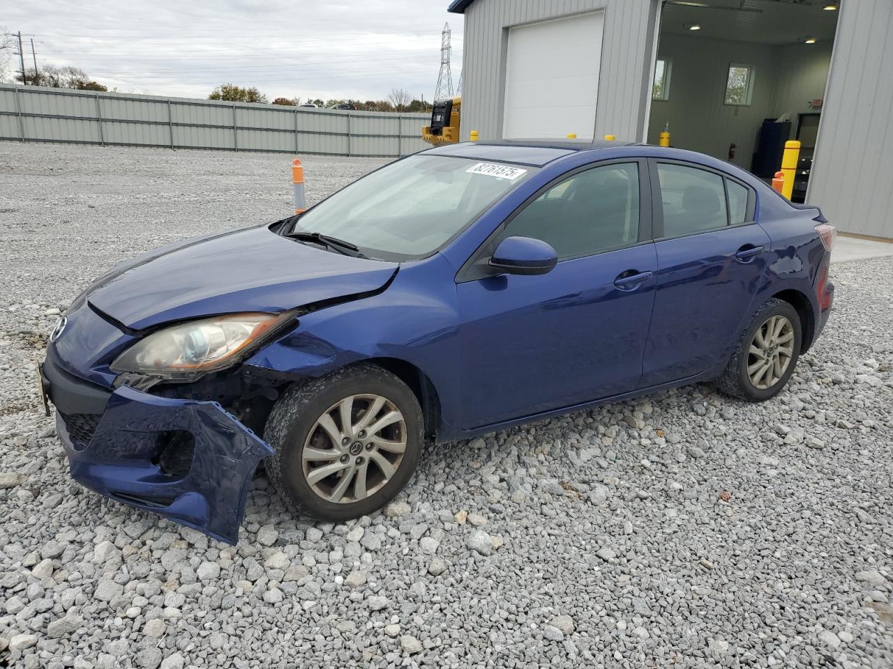 MAZDA 3 2013