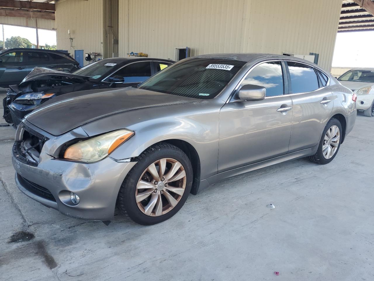 INFINITI M37 2011