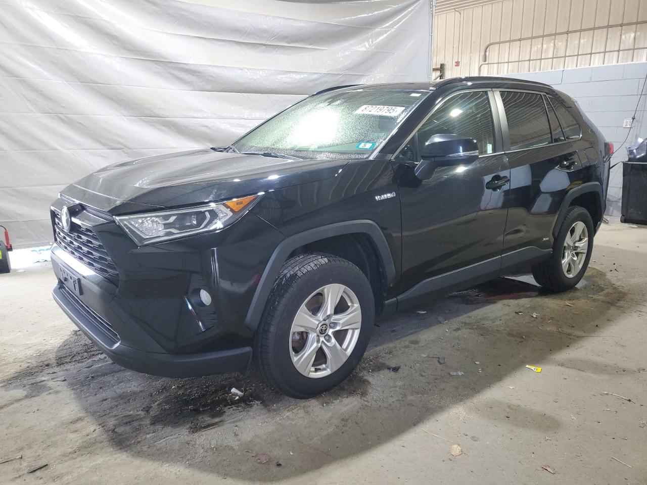 TOYOTA RAV4 XLE 2021