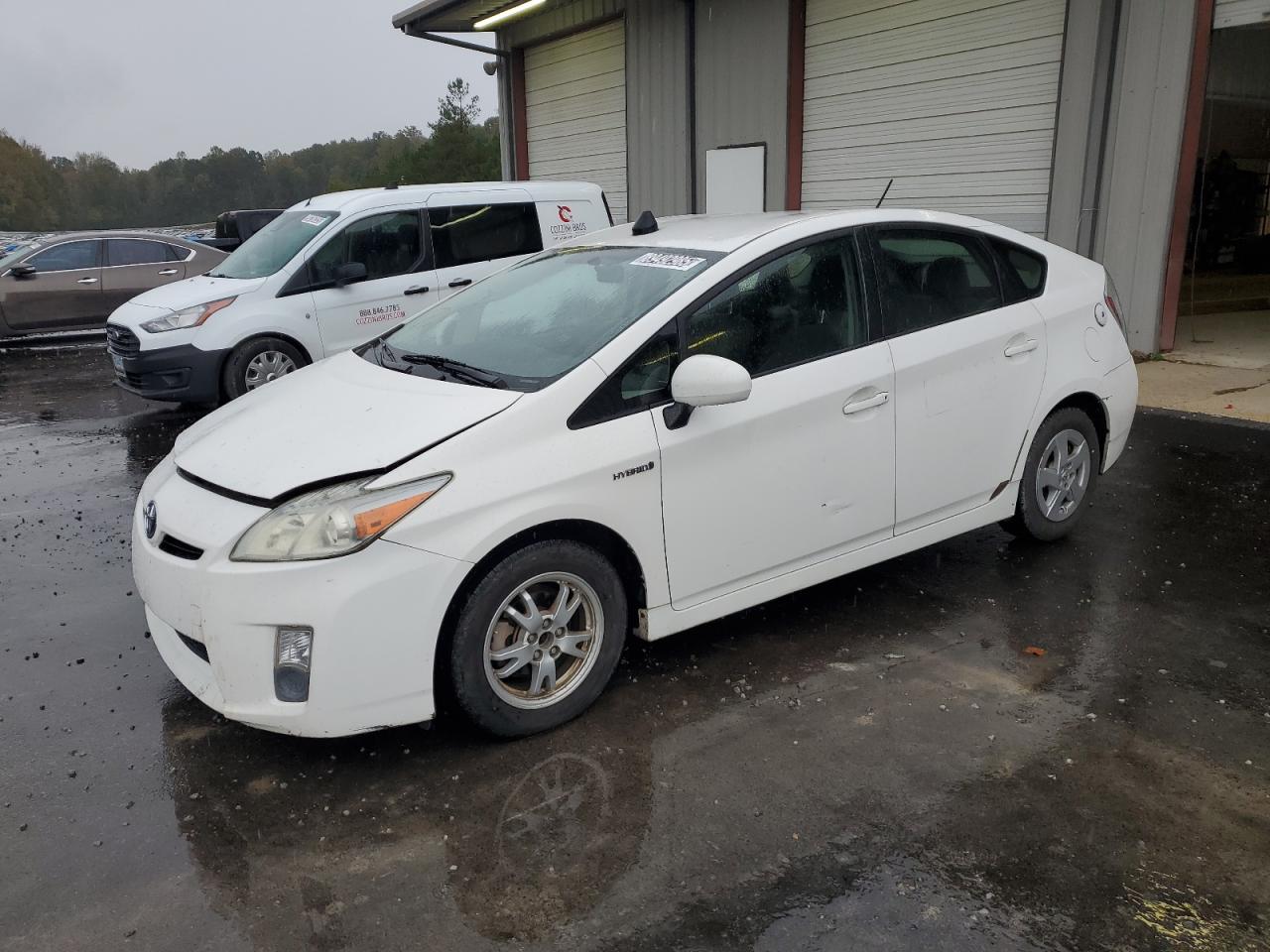 TOYOTA PRIUS 2011