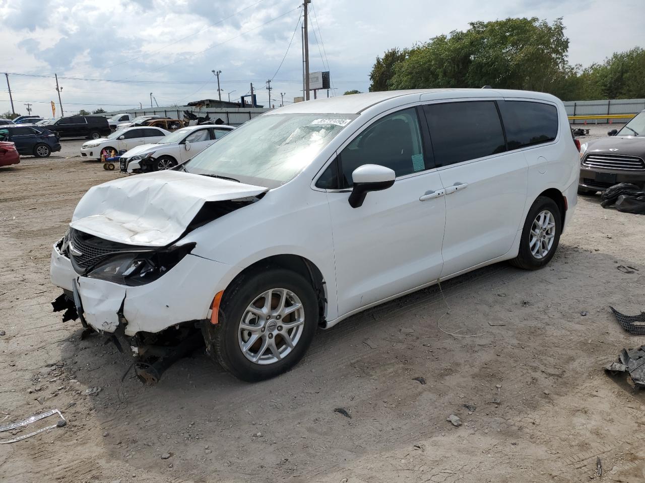 CHRYSLER VOYAGER LX 2022