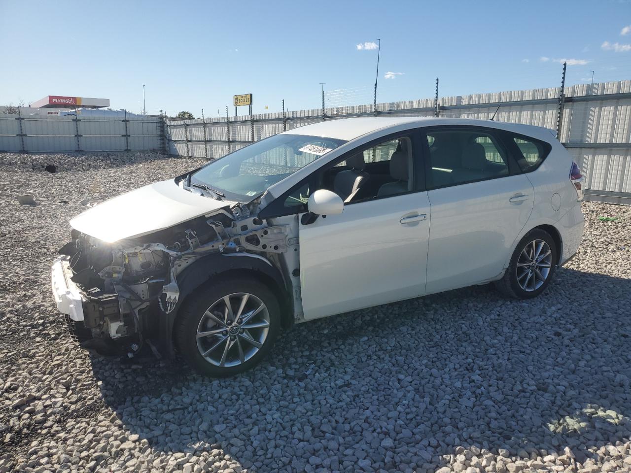 TOYOTA PRIUS V 2017