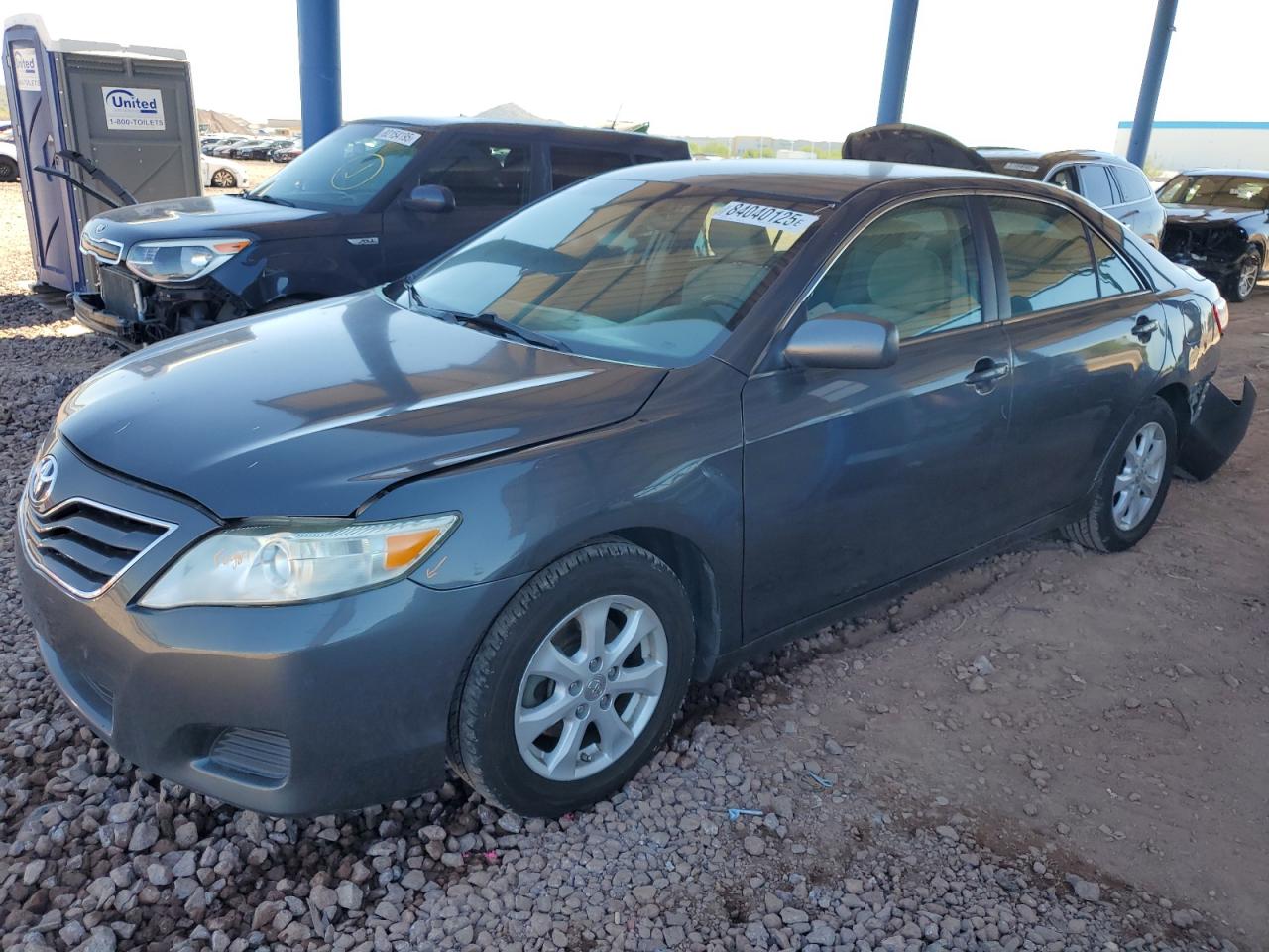 TOYOTA CAMRY 2011
