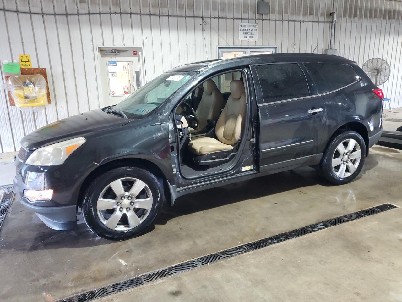 CHEVROLET TRAVERSE L 2010