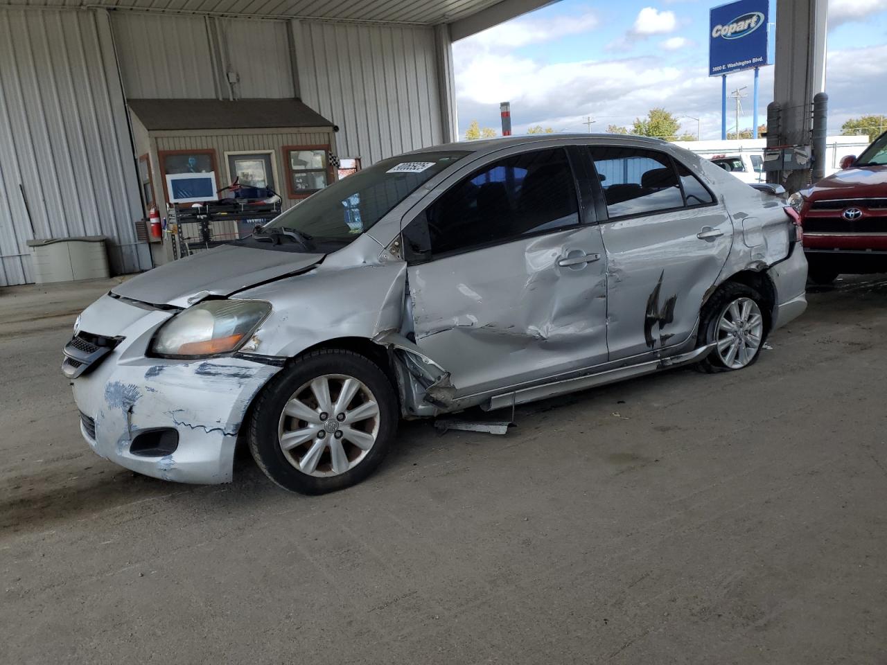 TOYOTA YARIS 2009