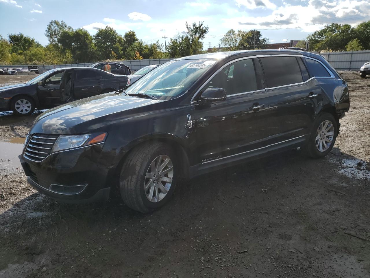 LINCOLN MKT 2018