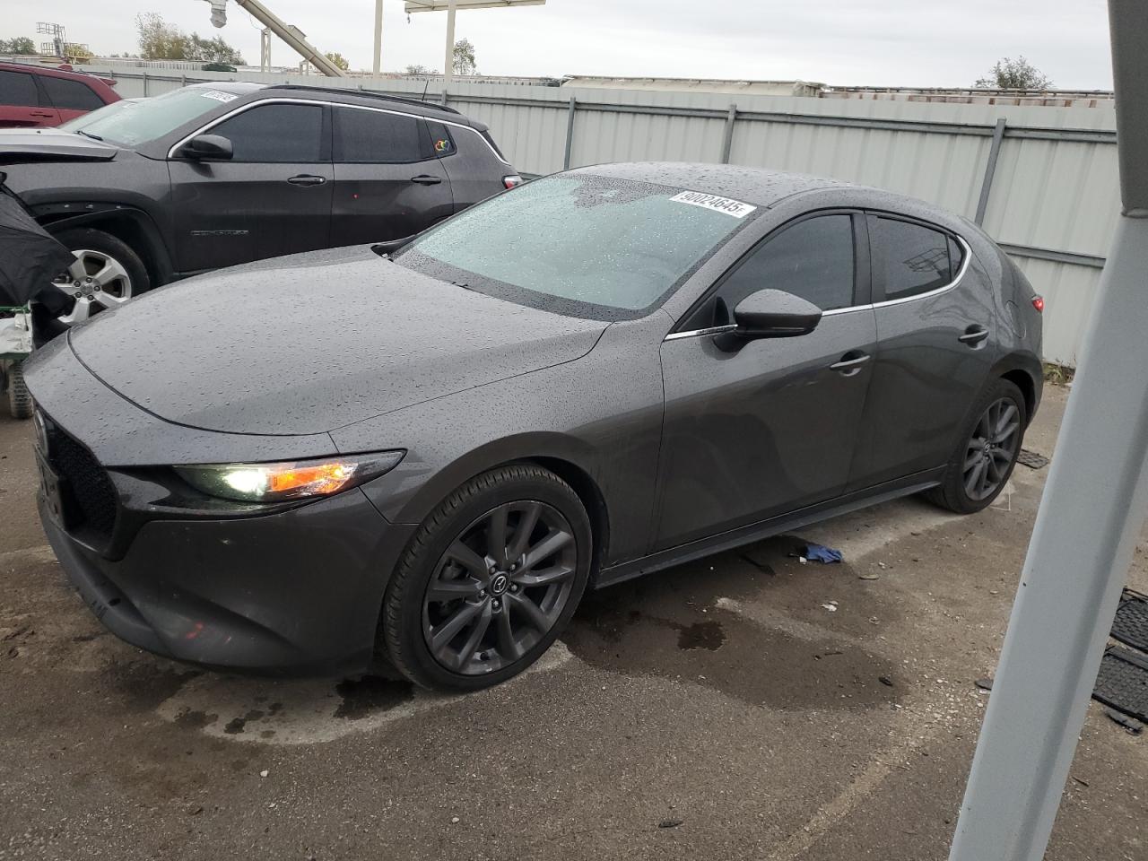 MAZDA 3 2019