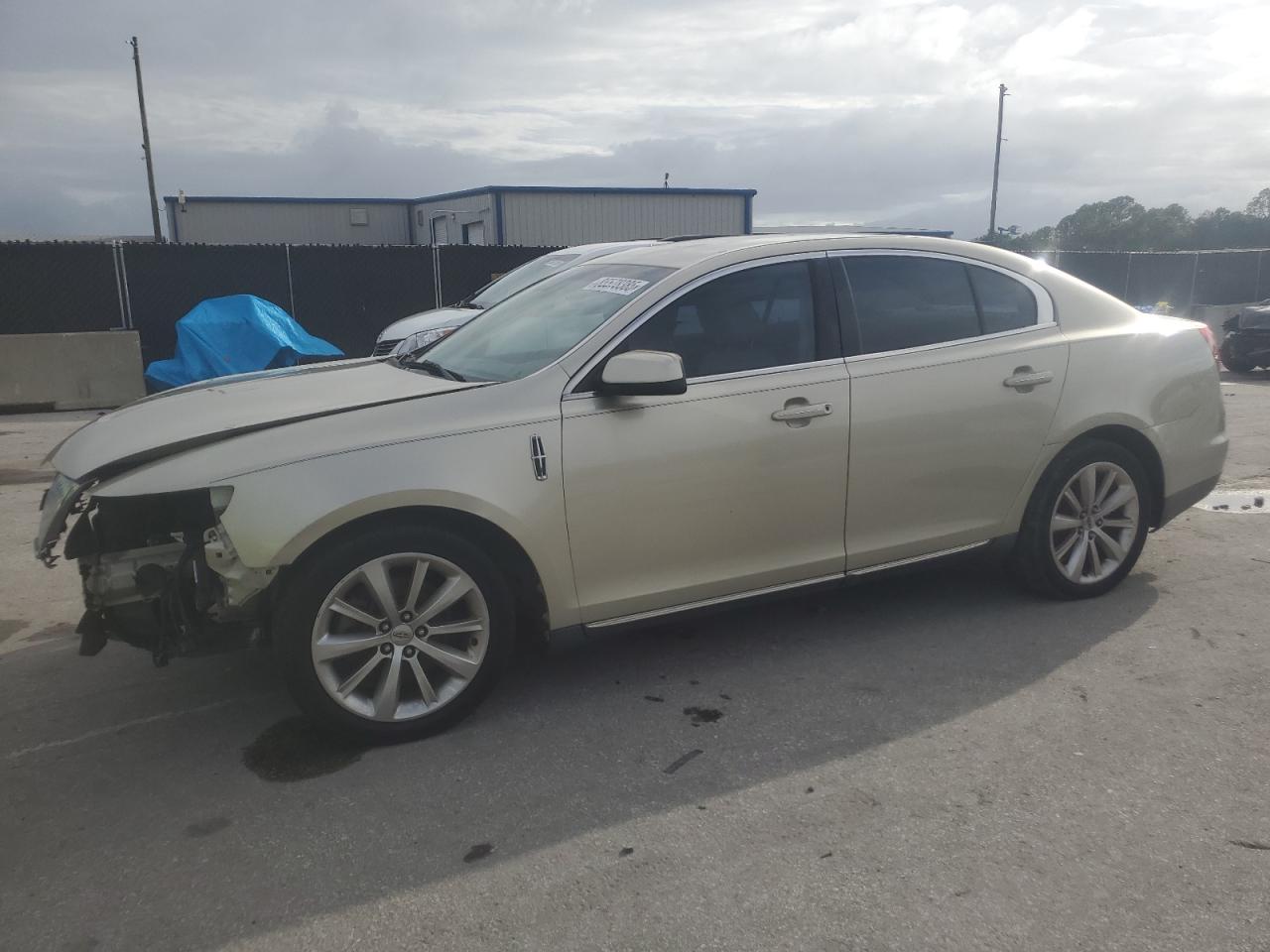 LINCOLN MKS 2011