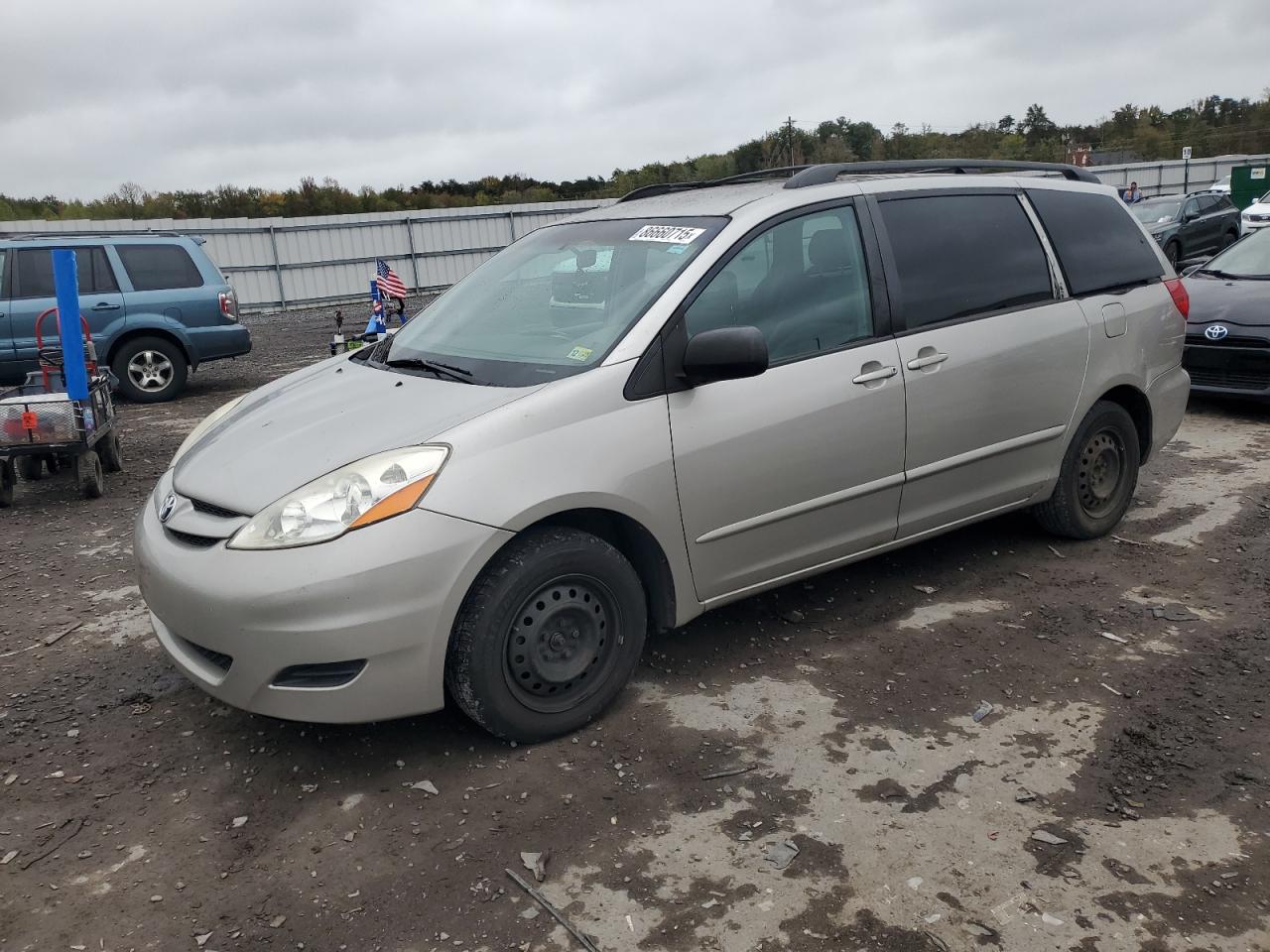 TOYOTA SIENNA CE 2006