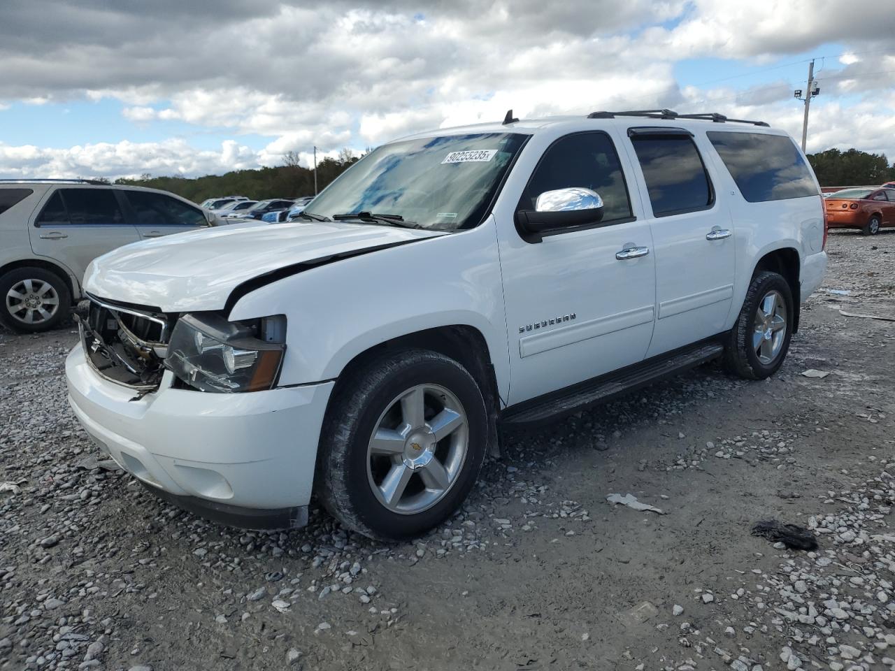CHEVROLET SUBURBAN 2013