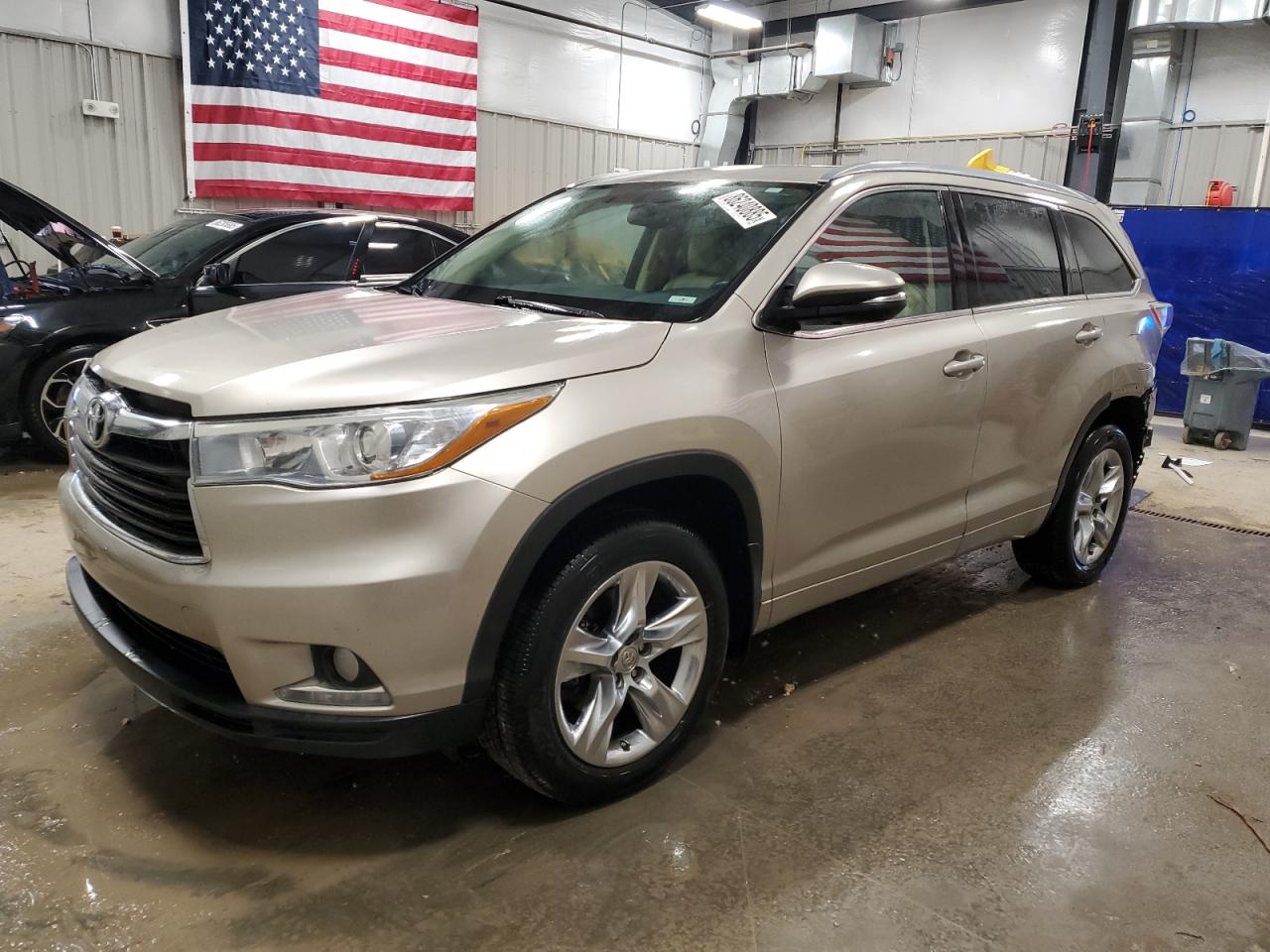 TOYOTA HIGHLANDER 2015
