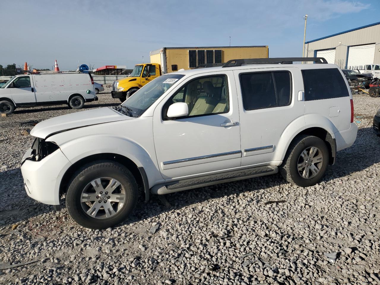 NISSAN PATHFINDER 2012