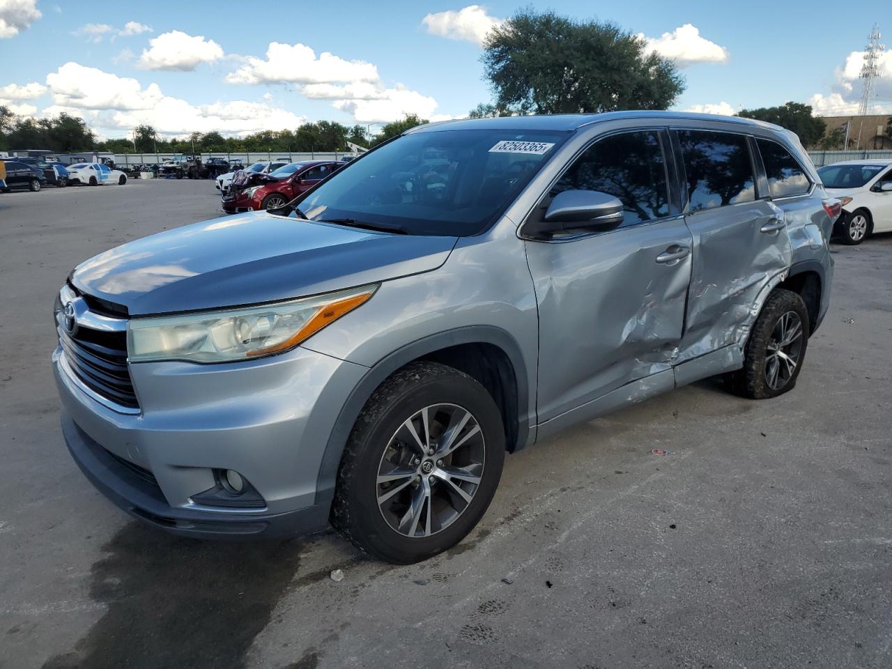 TOYOTA HIGHLANDER 2016