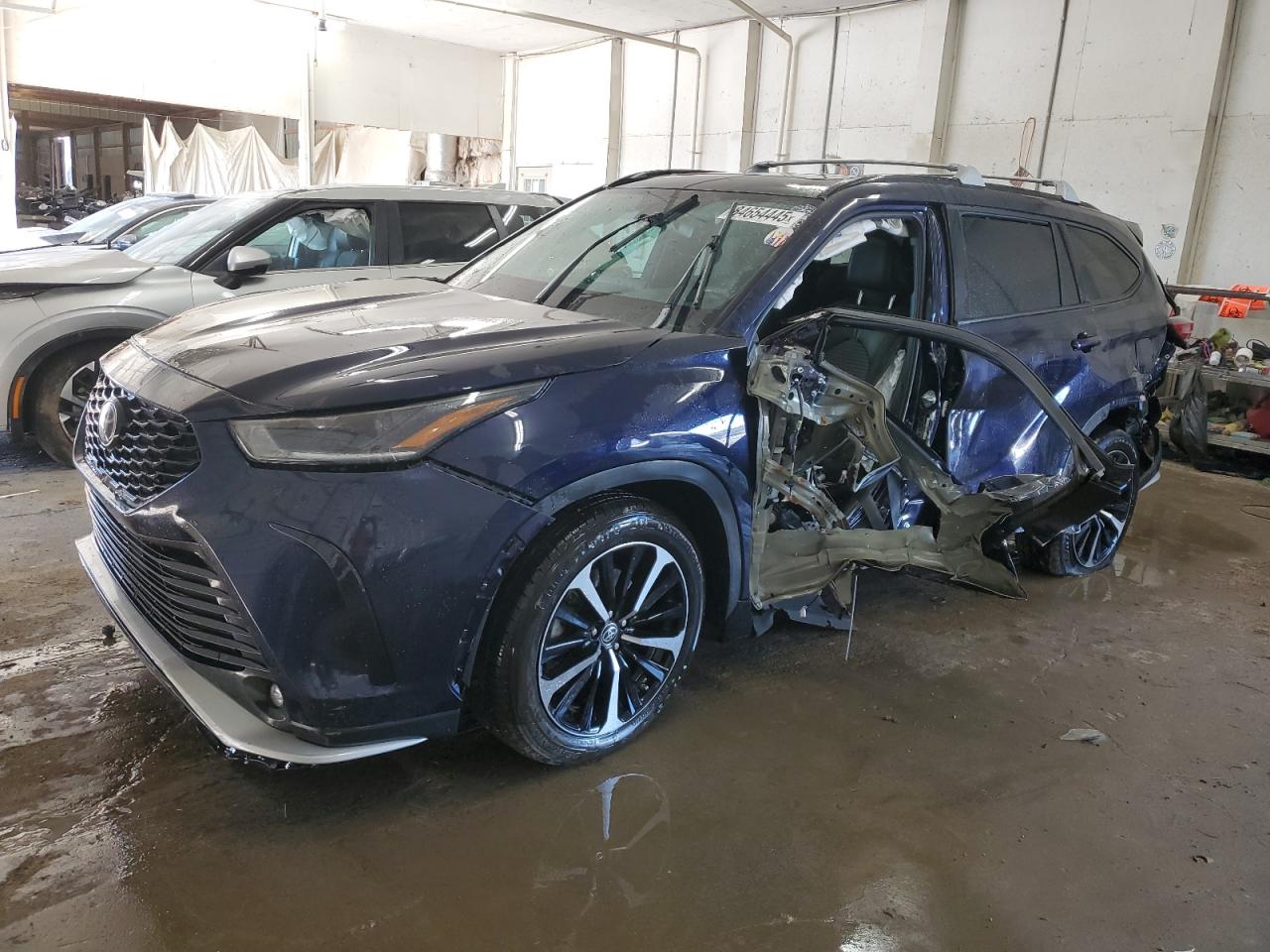 TOYOTA HIGHLANDER 2021
