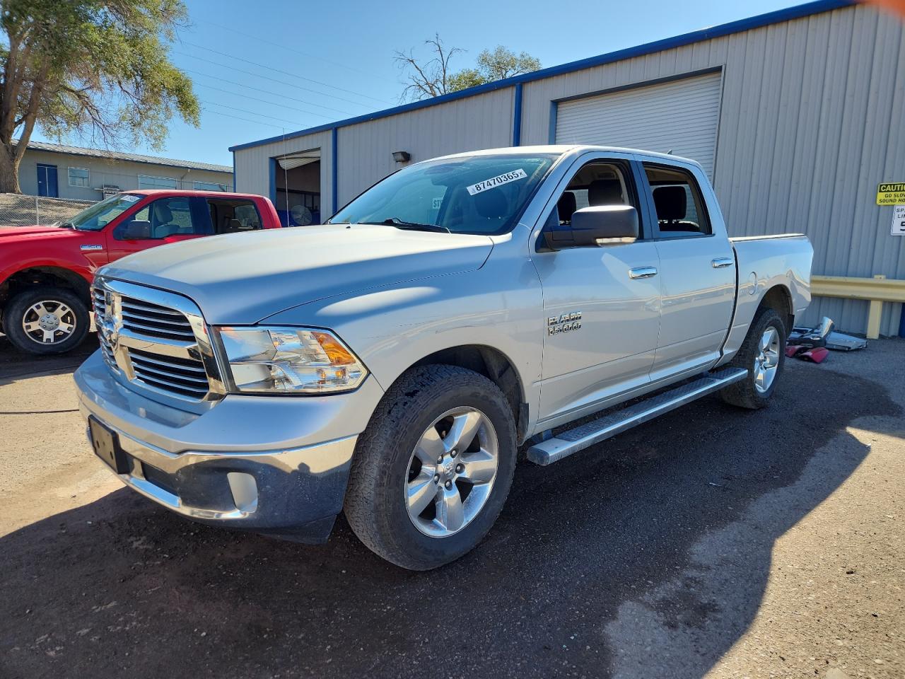 RAM 1500 SLT 2015