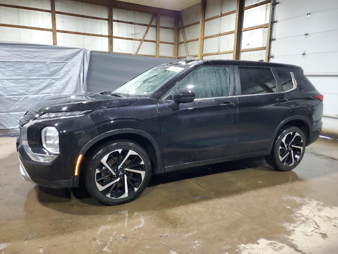 MITSUBISHI OUTLANDER 2024