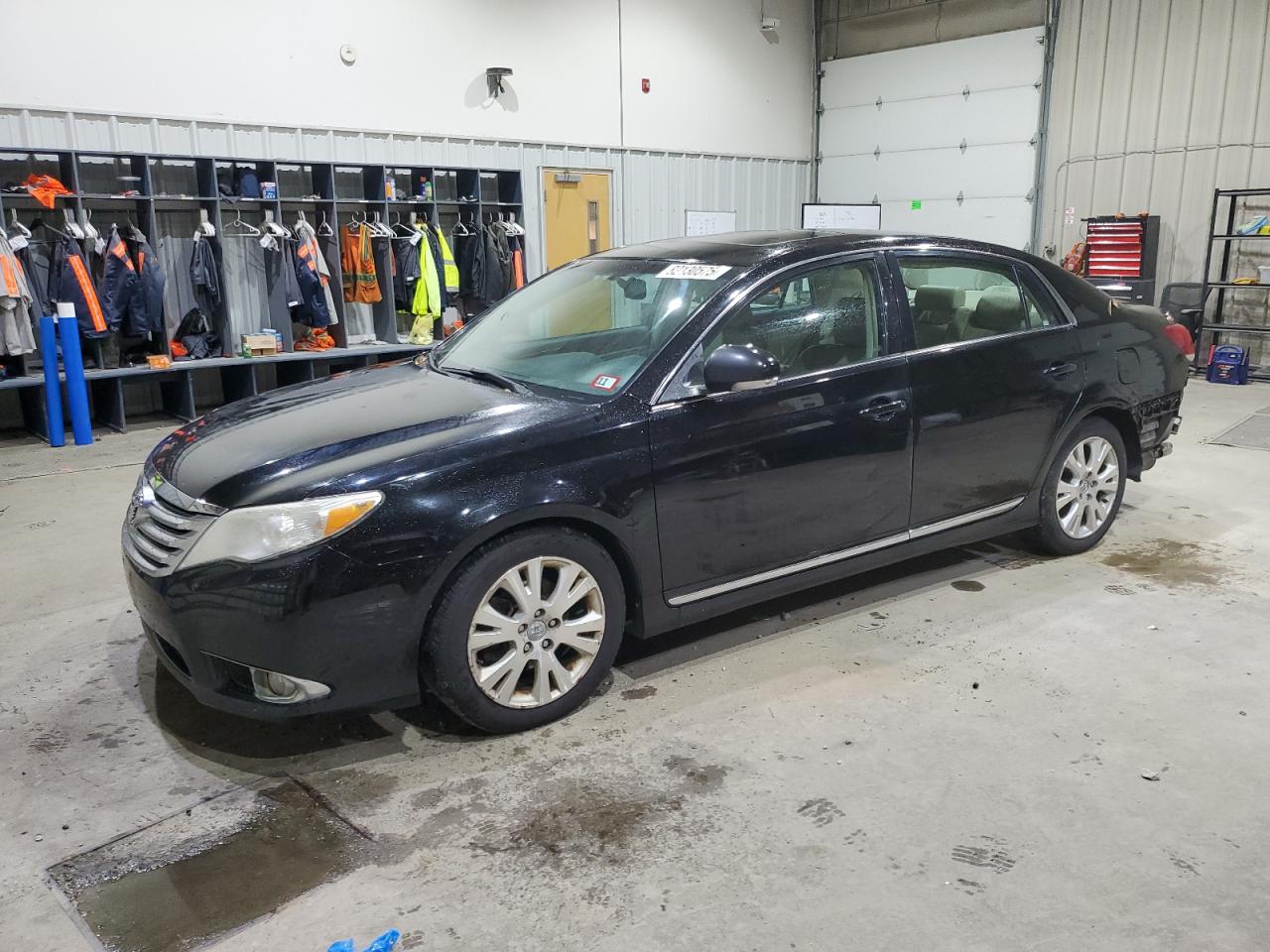TOYOTA AVALON BAS 2011