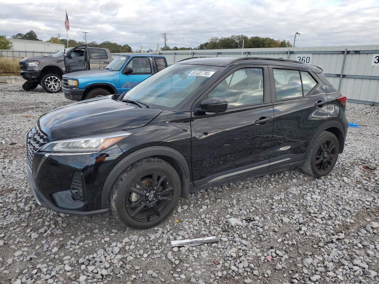 NISSAN KICKS SR 2024