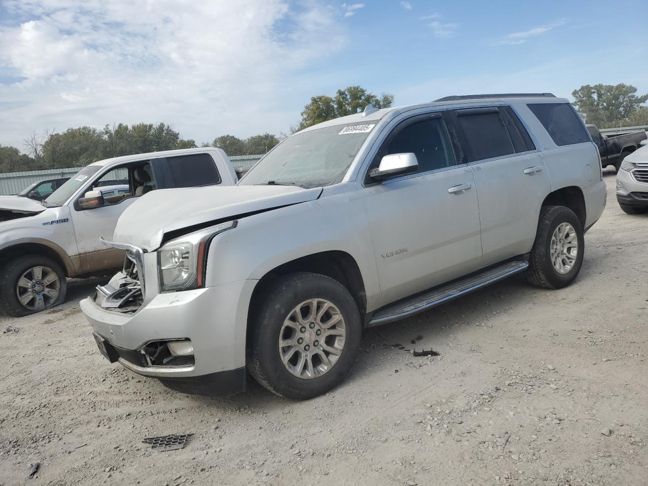 GMC YUKON SLT 2016