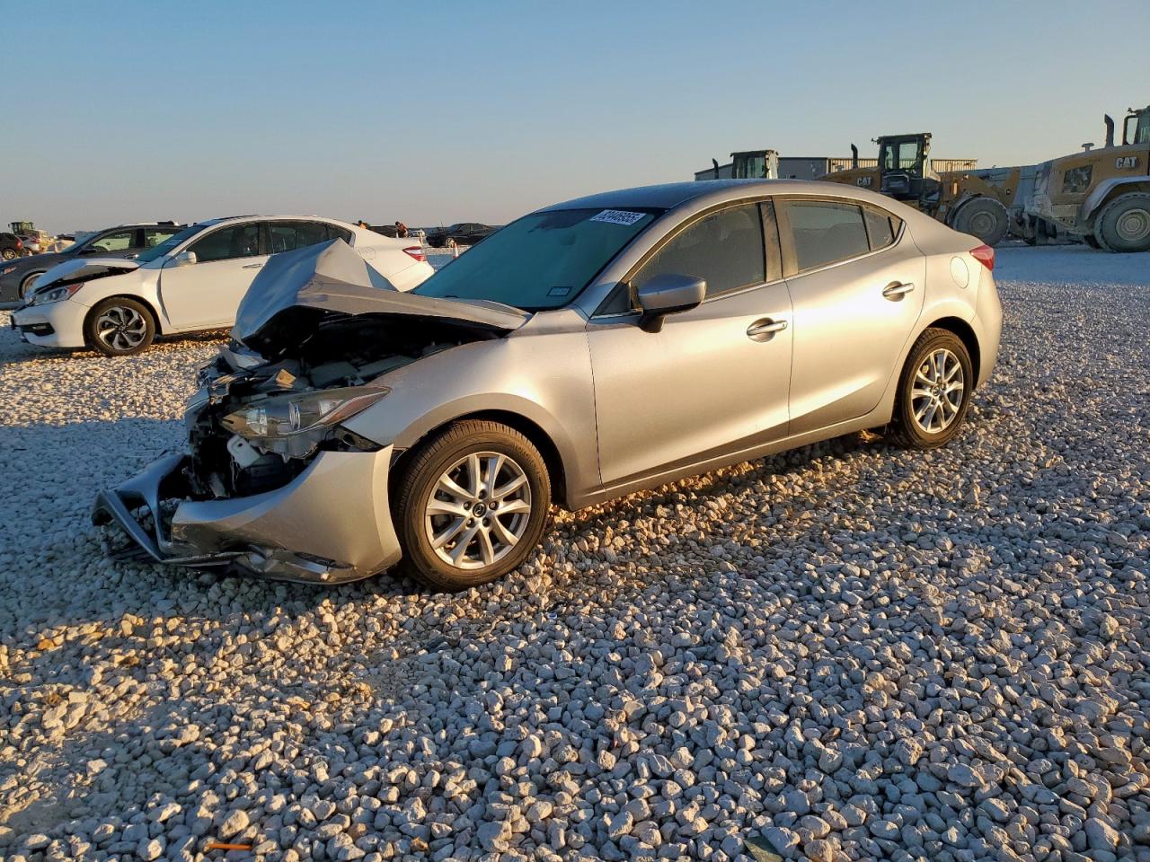 MAZDA 3 2016
