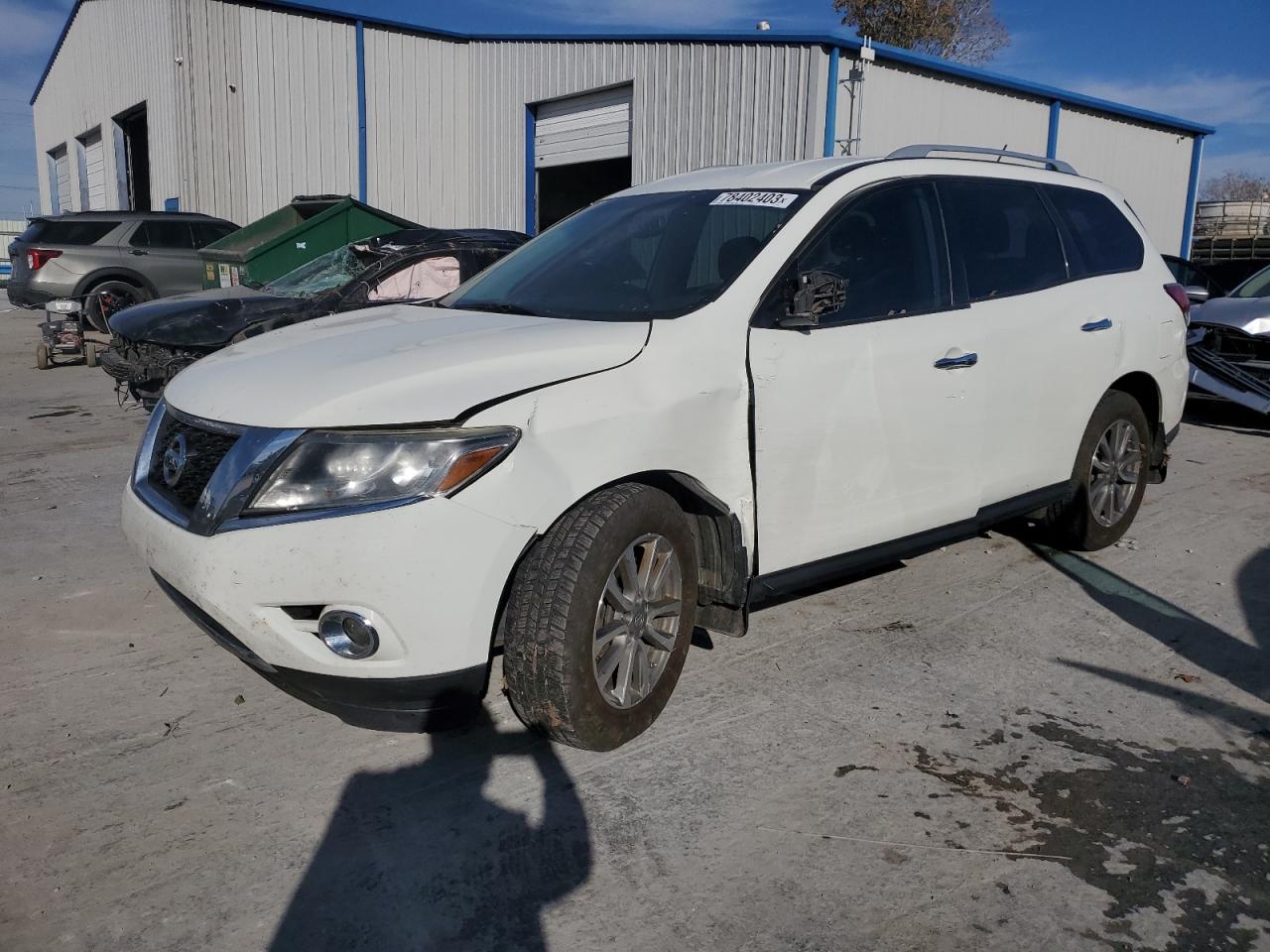 NISSAN PATHFINDER 2016