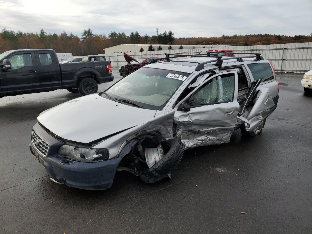 VOLVO XC70 2004