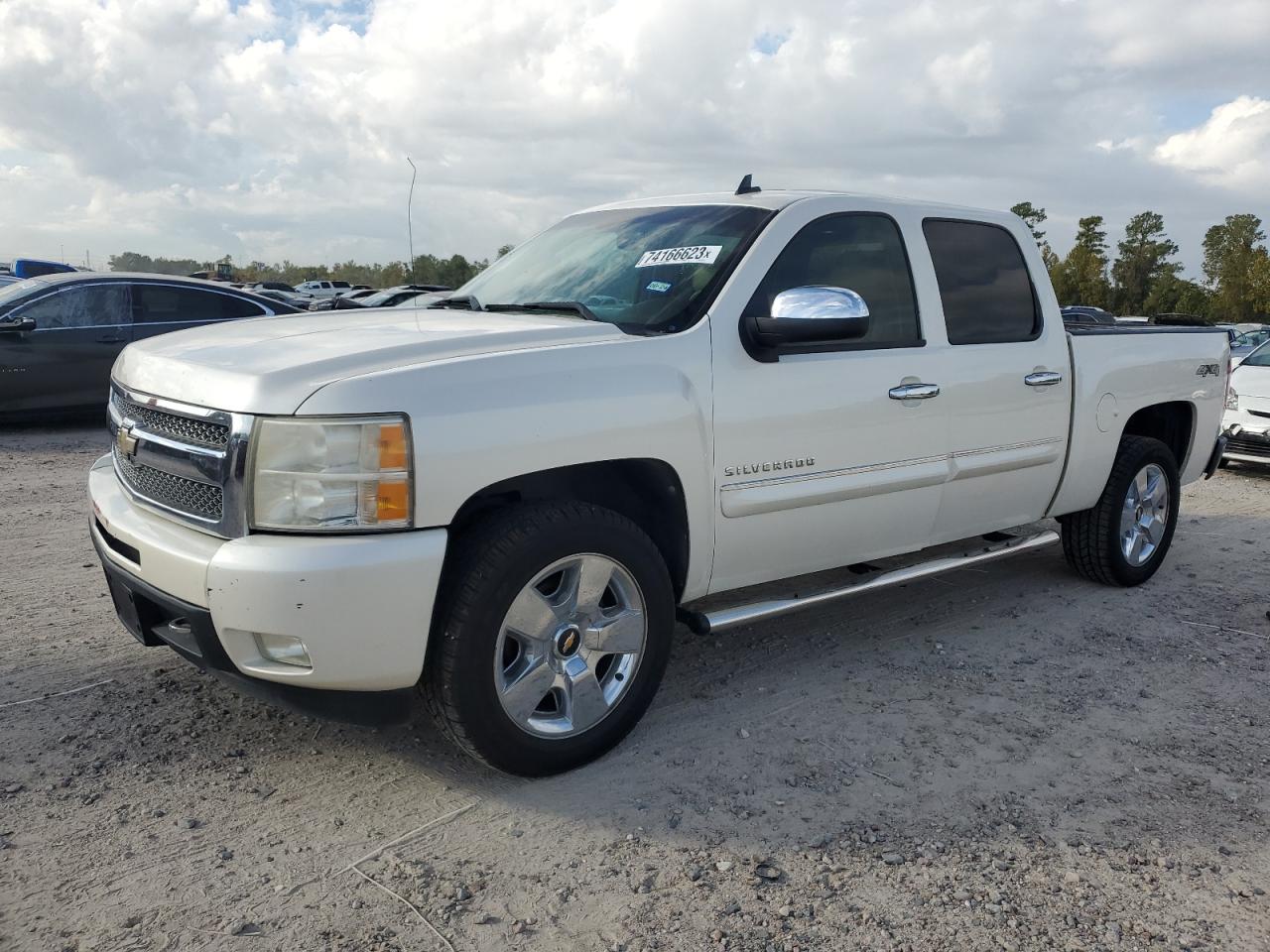 CHEVROLET SILVERADO 2011