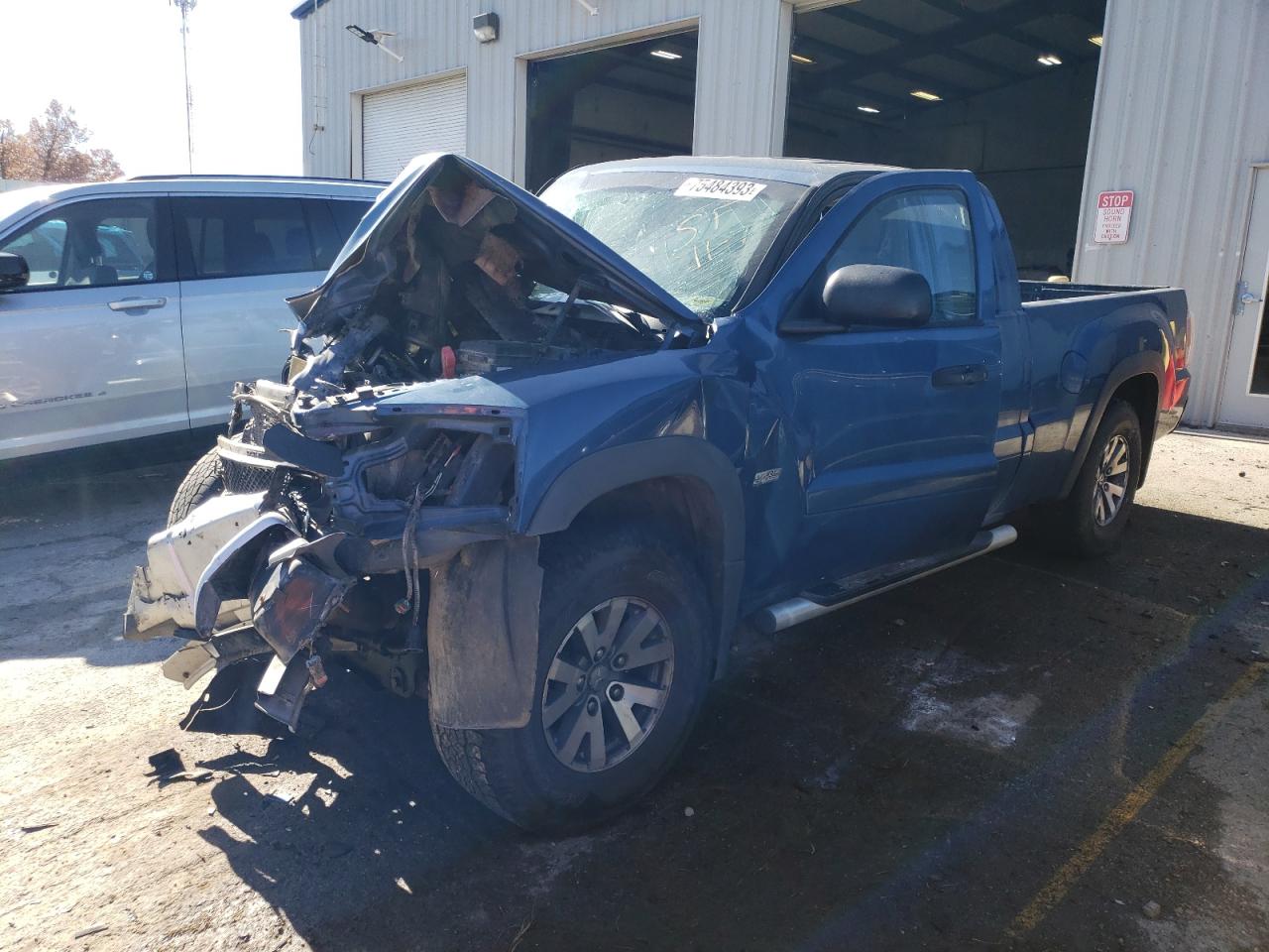 MITSUBISHI RAIDER DUR 2006