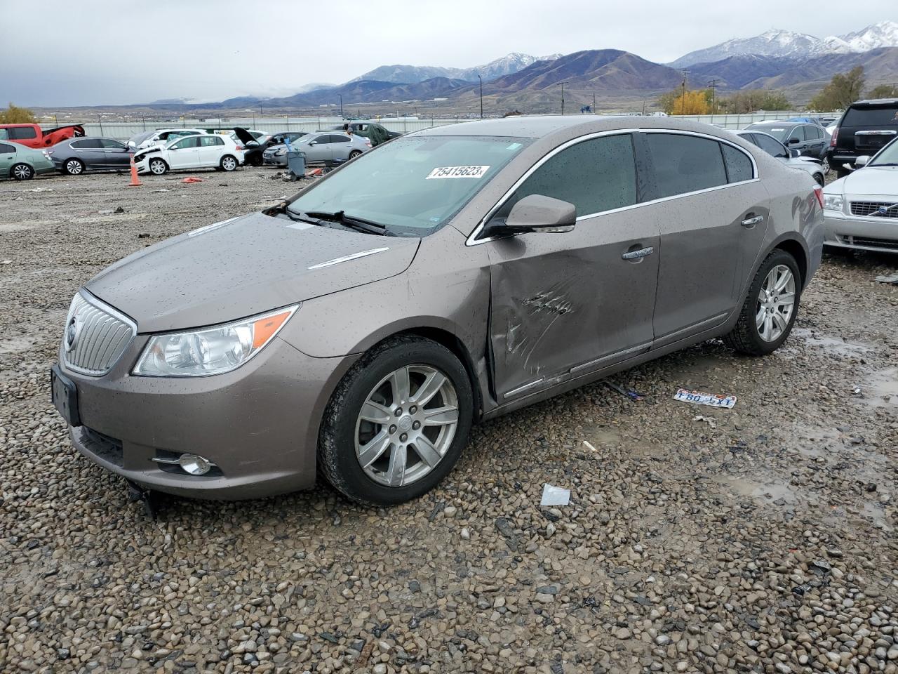 BUICK Lacrosse C 2011