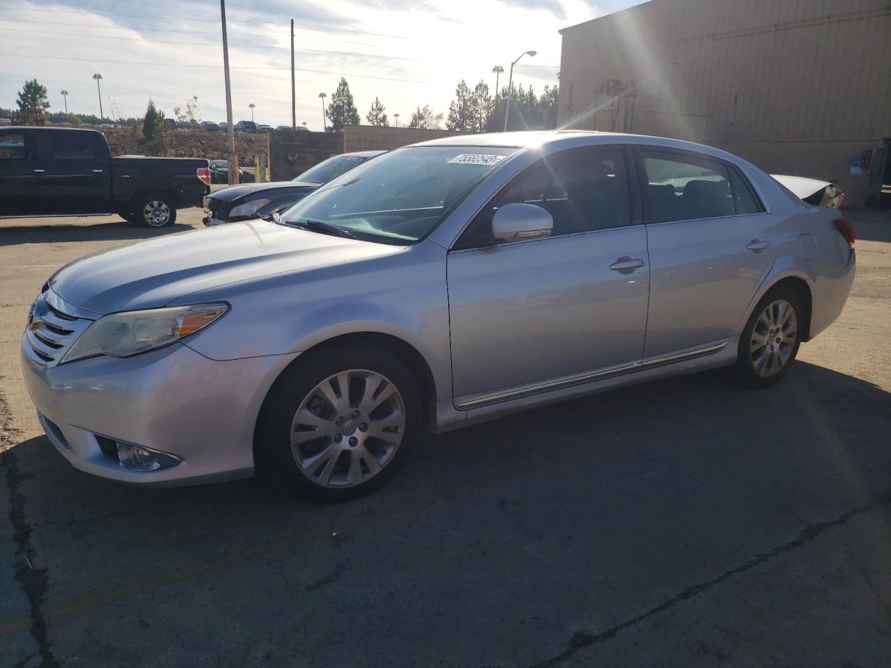 TOYOTA AVALON BAS 2011