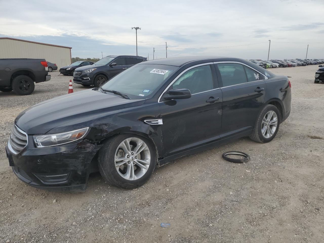 FORD TAURUS SEL 2019