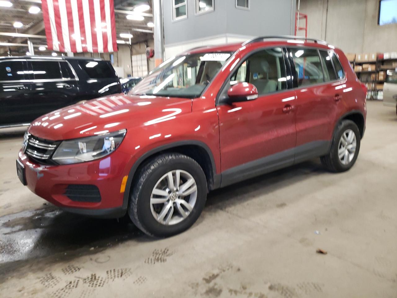 VOLKSWAGEN TIGUAN S 2016