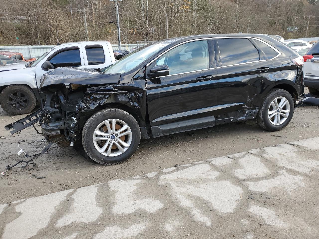 FORD EDGE SEL 2019
