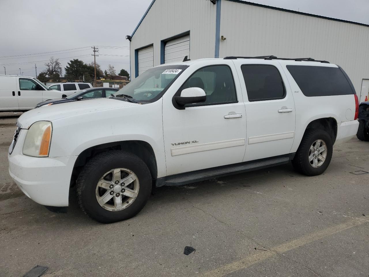 GMC YUKON XL K 2011