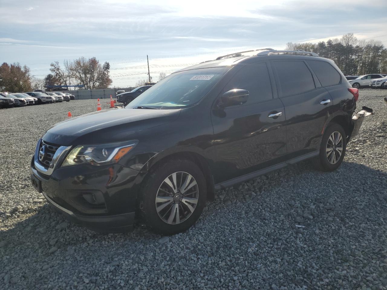 NISSAN PATHFINDER 2017
