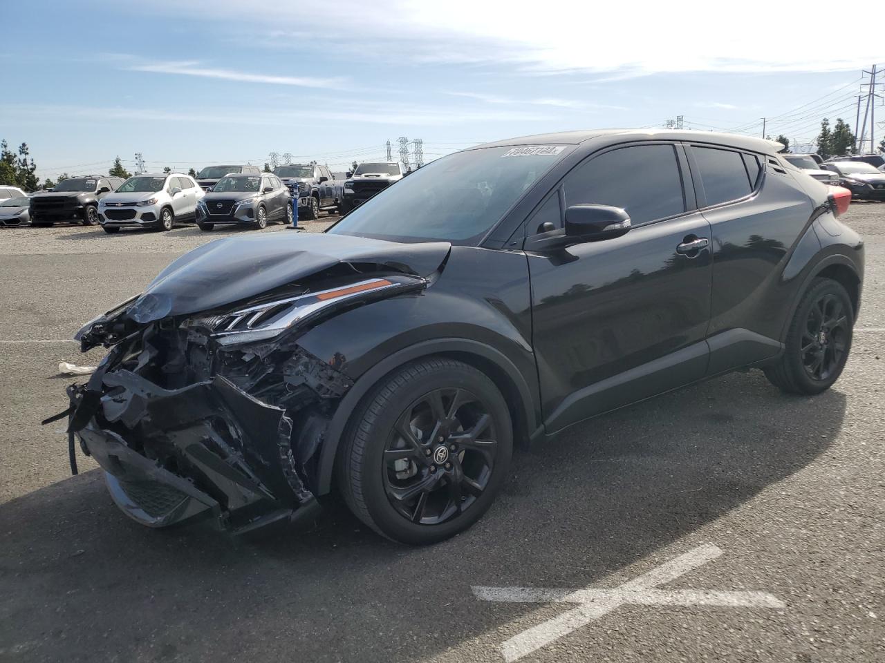 TOYOTA C-HR XLE 2021