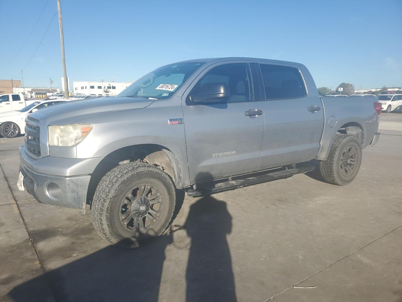 TOYOTA TUNDRA CRE 2011