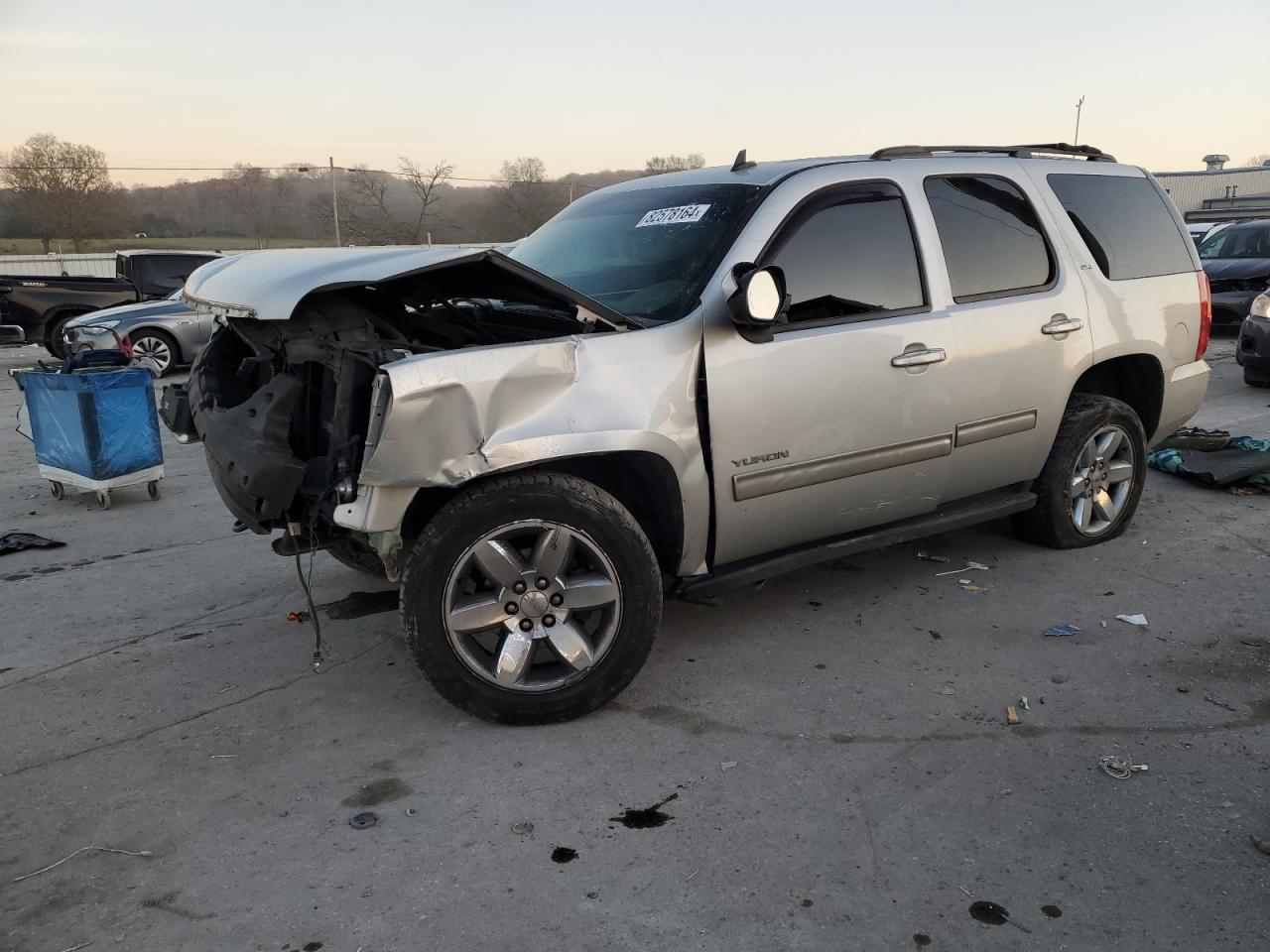 GMC YUKON SLT 2010