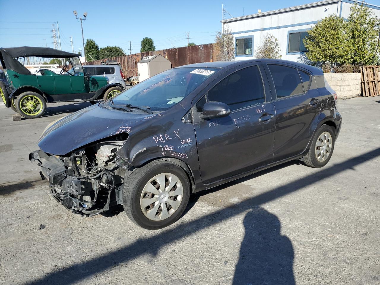 TOYOTA PRIUS C 2013