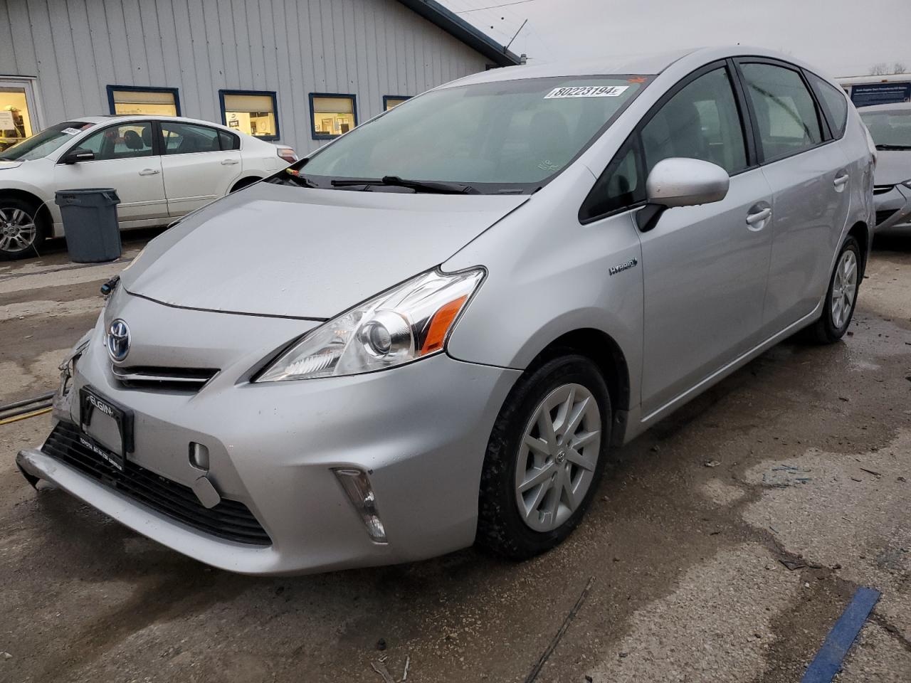 TOYOTA PRIUS V 2012